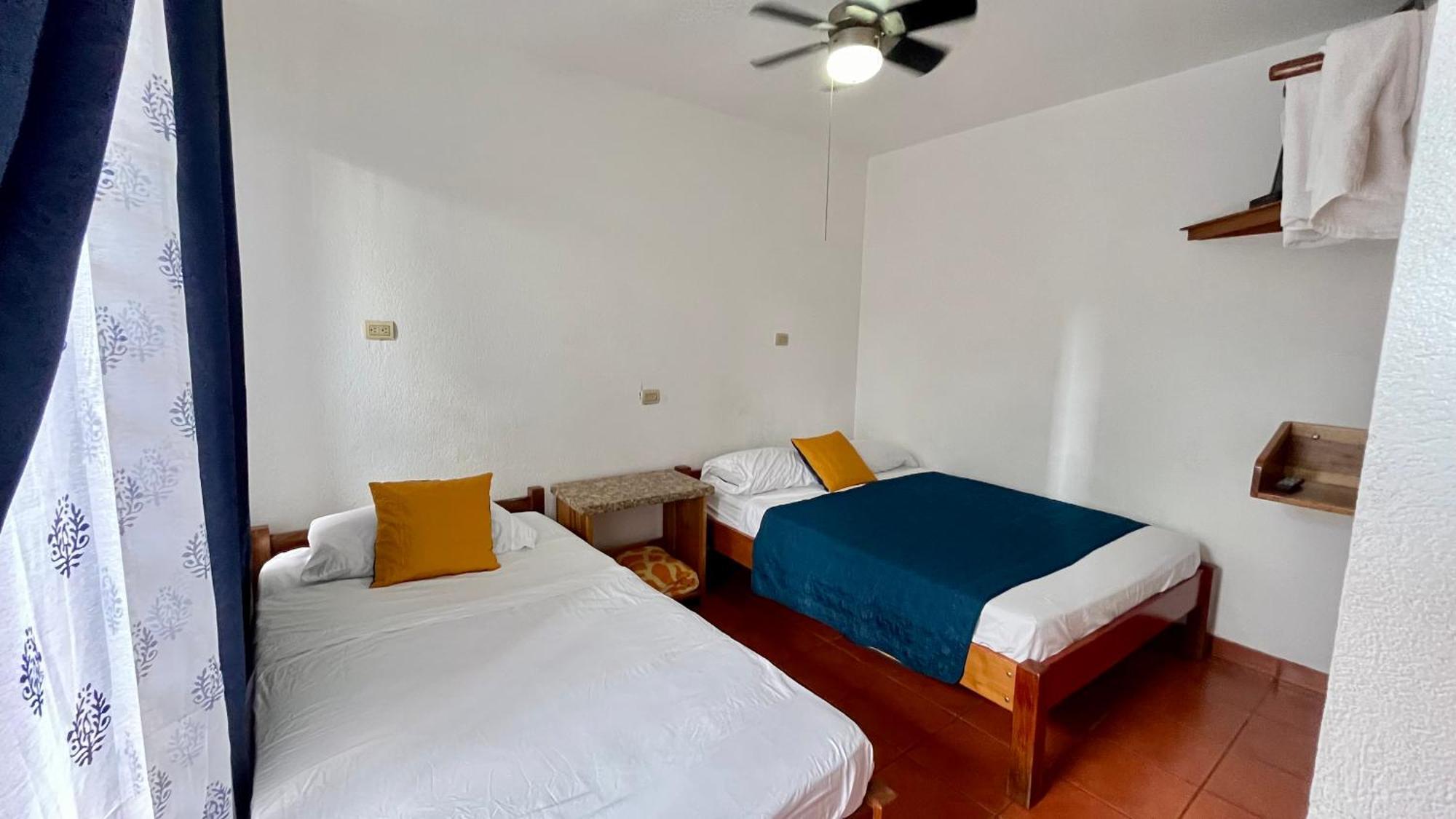 Hostal Nuevo Arenal Downtown, Private Rooms With Bathroom Zewnętrze zdjęcie